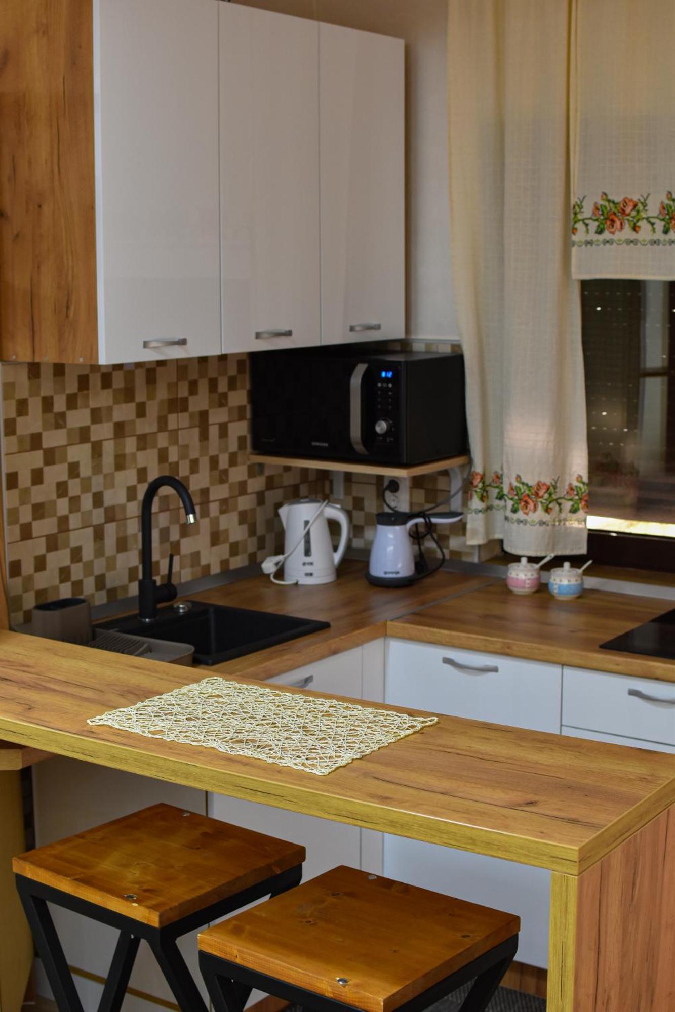 Stiv Apartmani Lukovo Εξωτερικό φωτογραφία